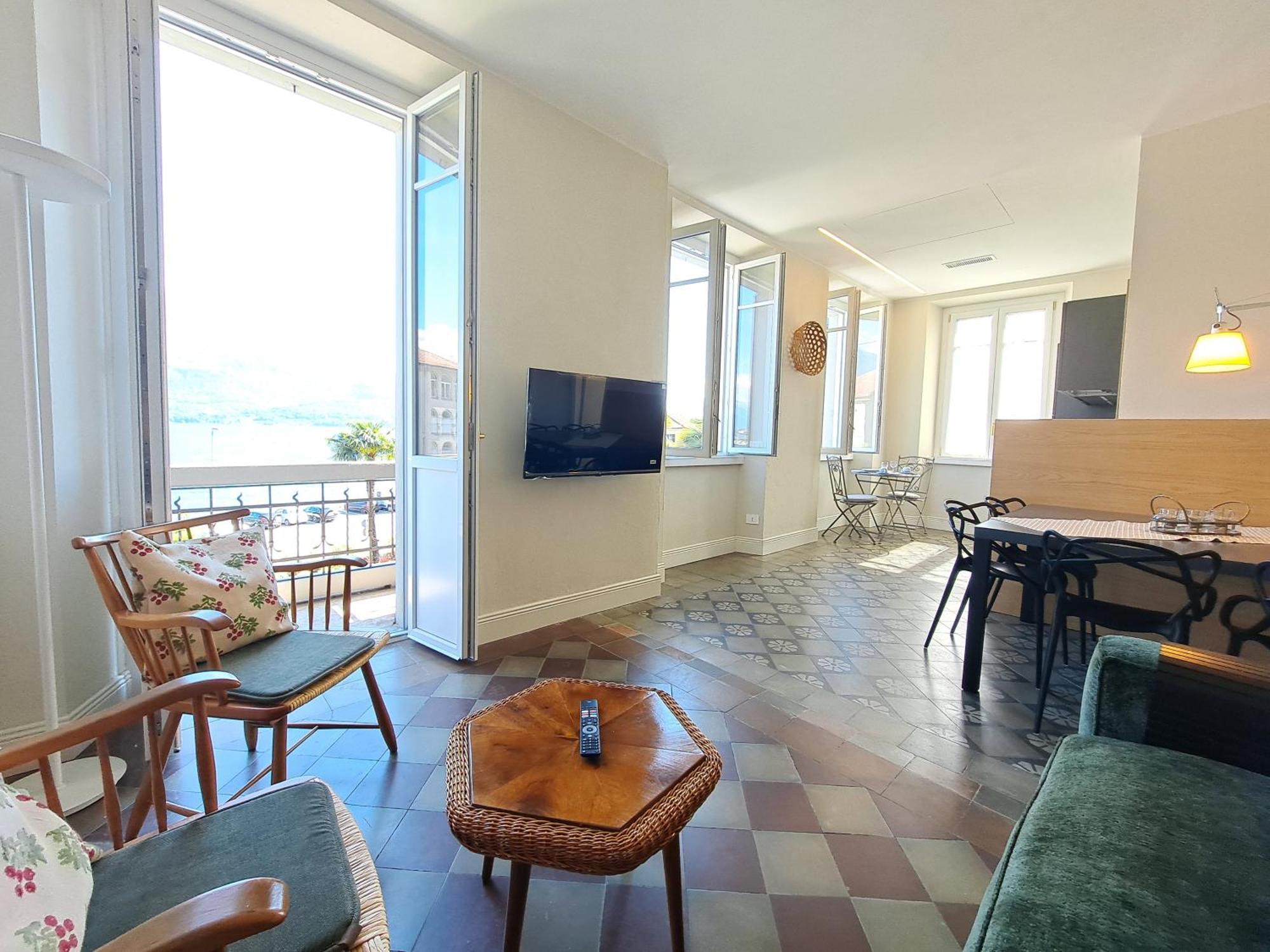 Immobillario - Domus Palmae Apartment Domaso Luaran gambar